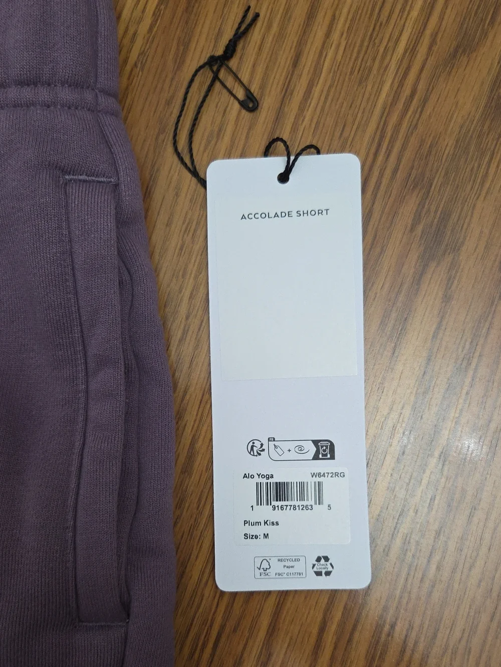Alo Yoga Accolade Shorts Plum Kiss/ Medium